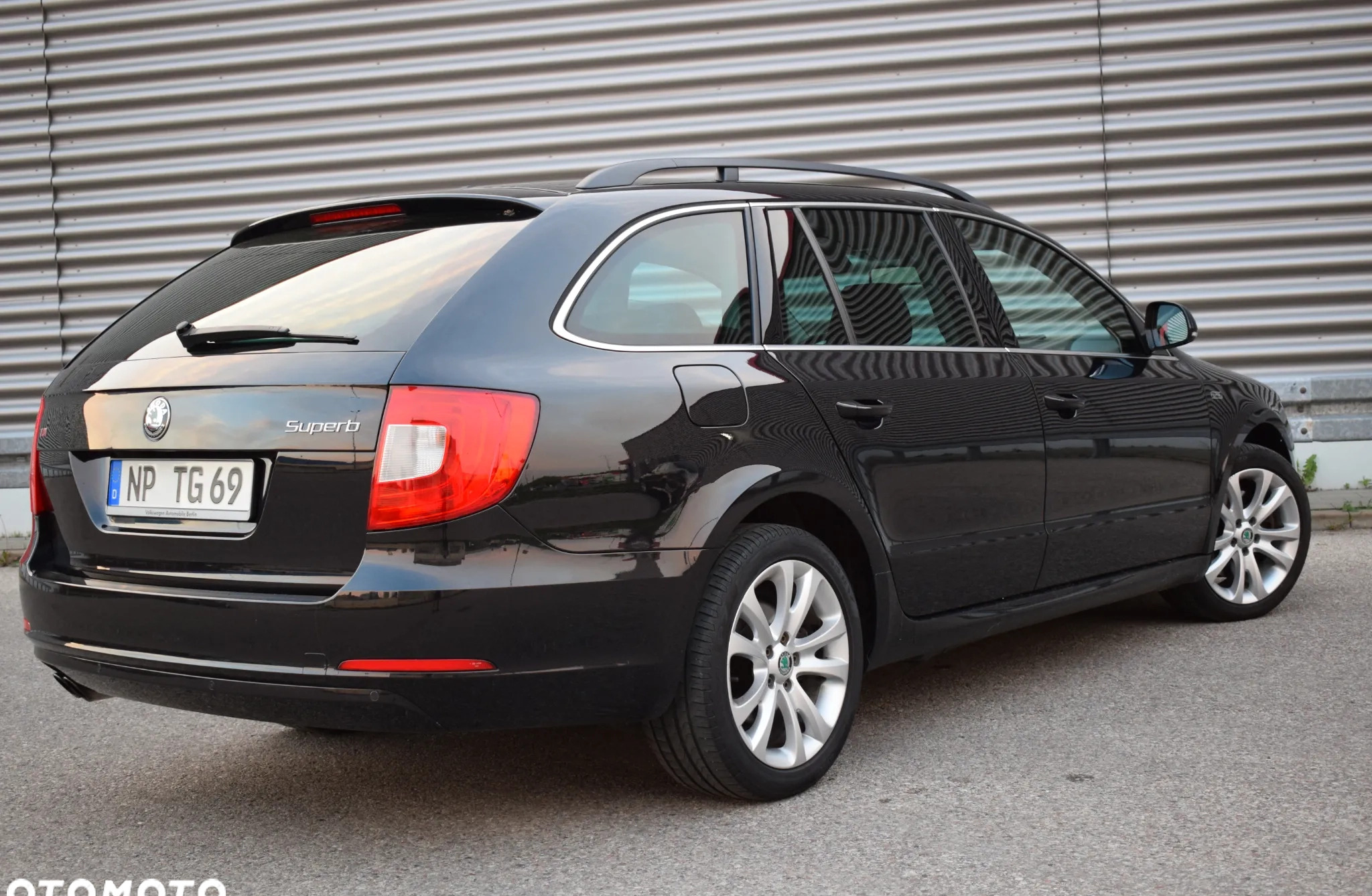 Skoda Superb cena 33900 przebieg: 243000, rok produkcji 2012 z Pruszcz Gdański małe 596